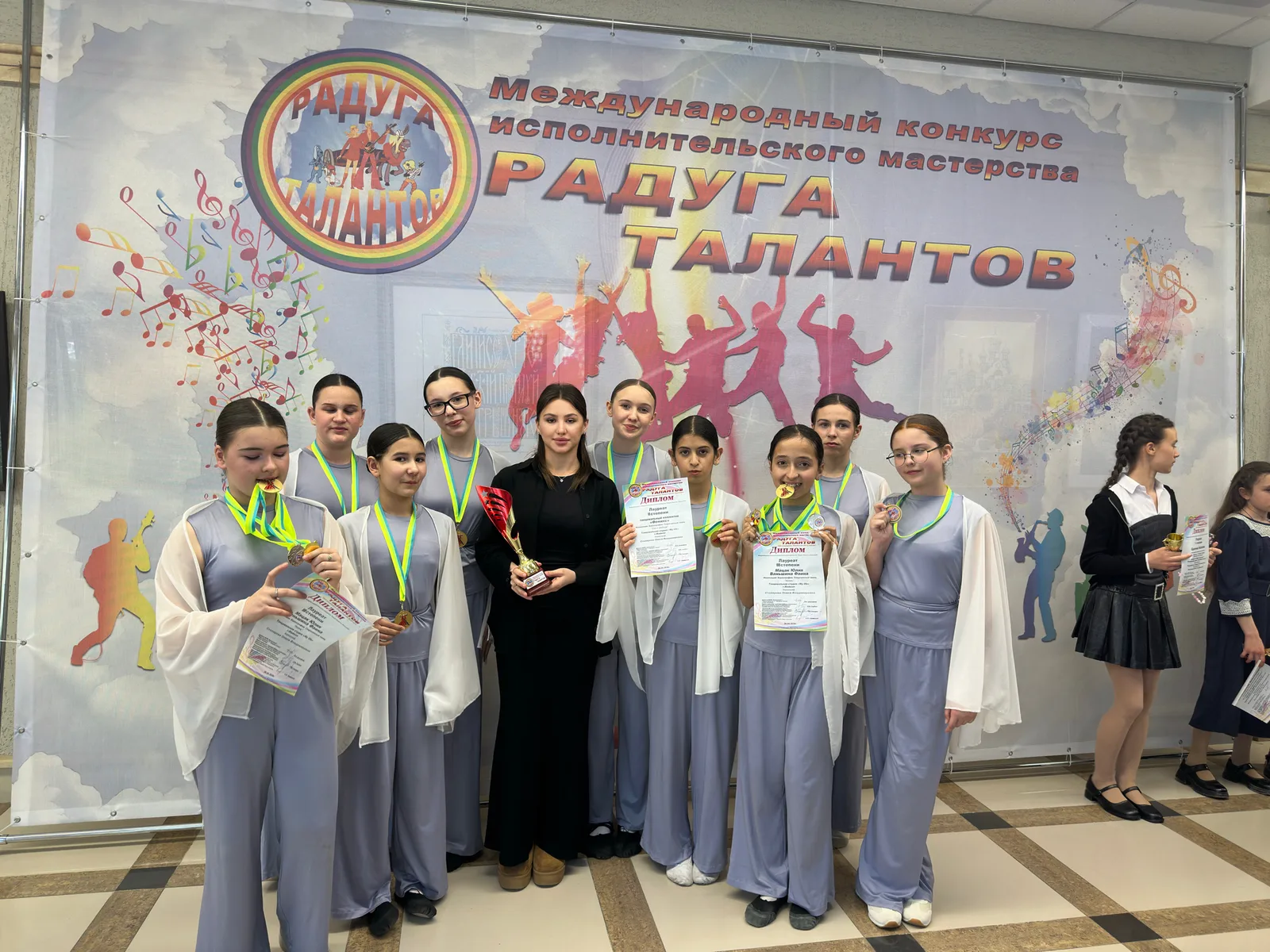 «Силуэт» танцы
